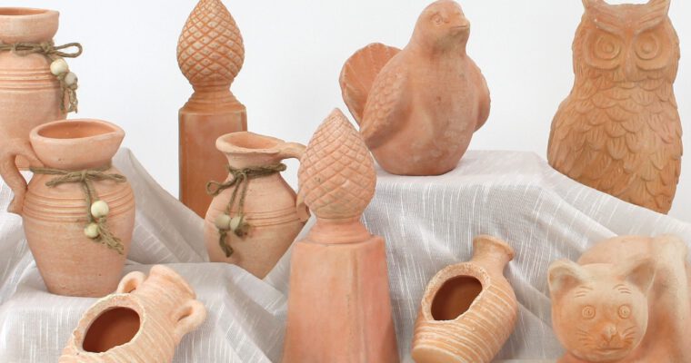 Frühlingshafte Terracotta-Deko für mediterranes Flair