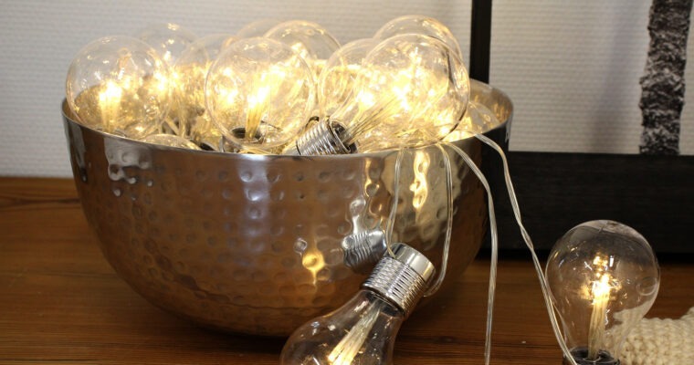 Lampen aus Gläsern und Flaschen bauen: DIY-Ideen